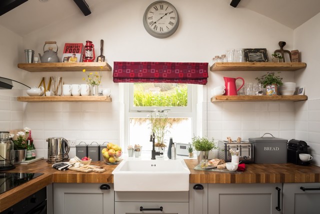 The Cable Hut country-kitchen
