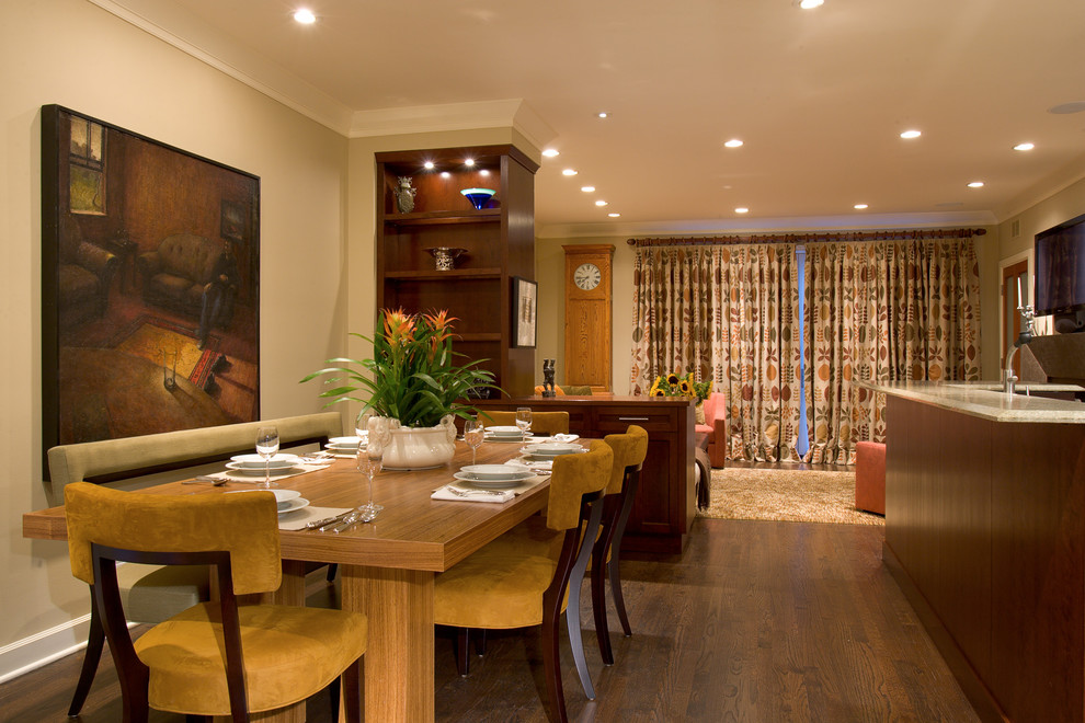 This is an example of a contemporary open plan dining in Chicago.