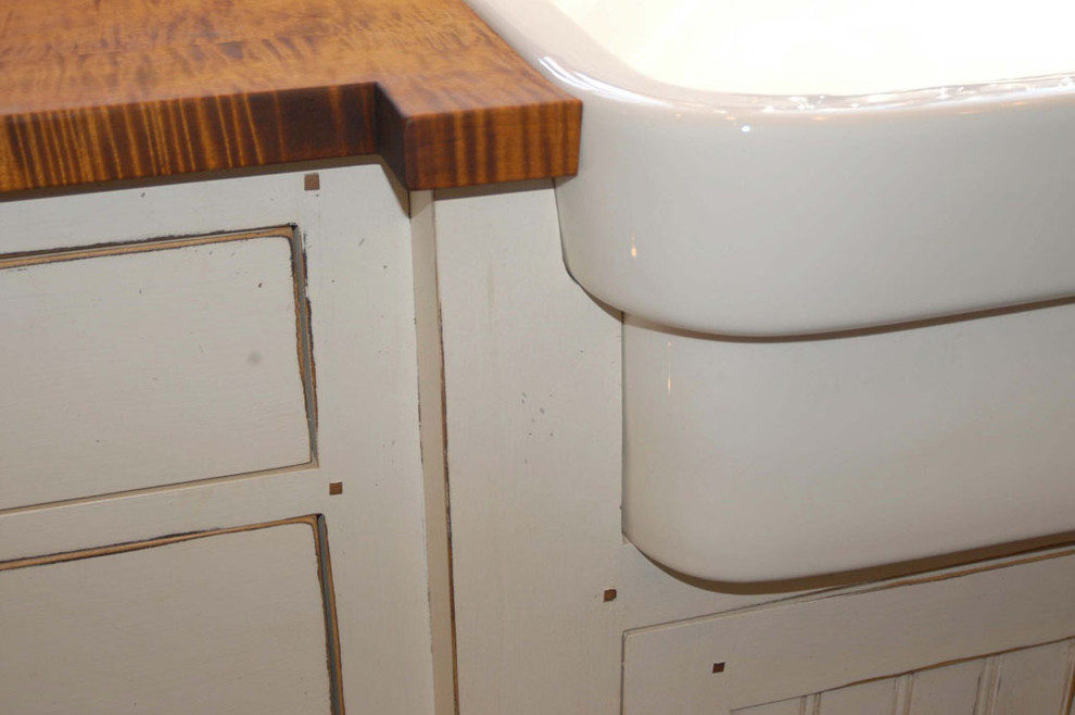 Home design - traditional home design idea in Cincinnati
