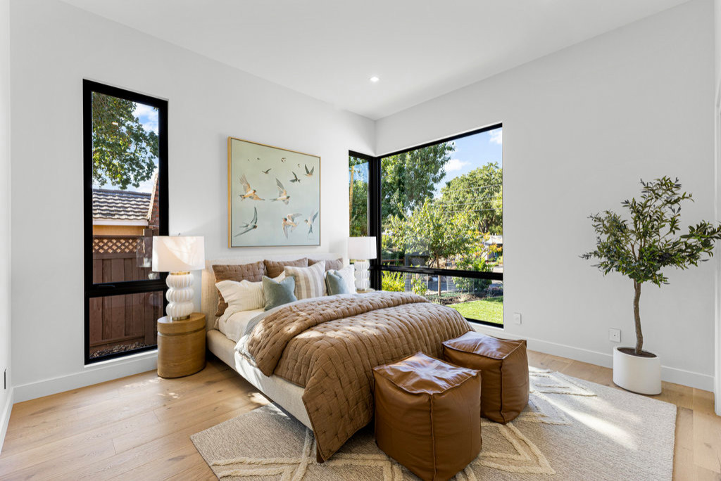 Inspiration for a modern home design remodel in San Francisco