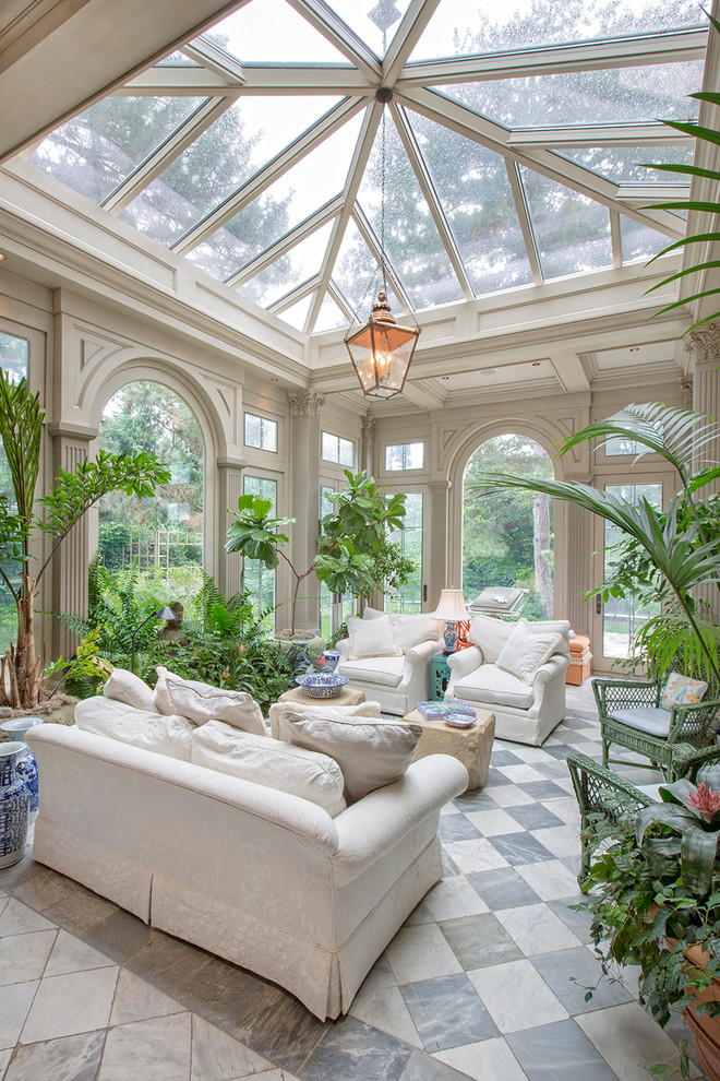 Photo of a traditional sunroom in Omaha.