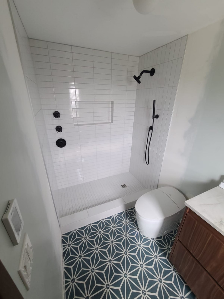 Inspiration for a small midcentury kids bathroom in Portland with an alcove shower, a one-piece toilet, mosaic tile floors, engineered quartz benchtops, white floor, an open shower, white benchtops, a single vanity and a built-in vanity.