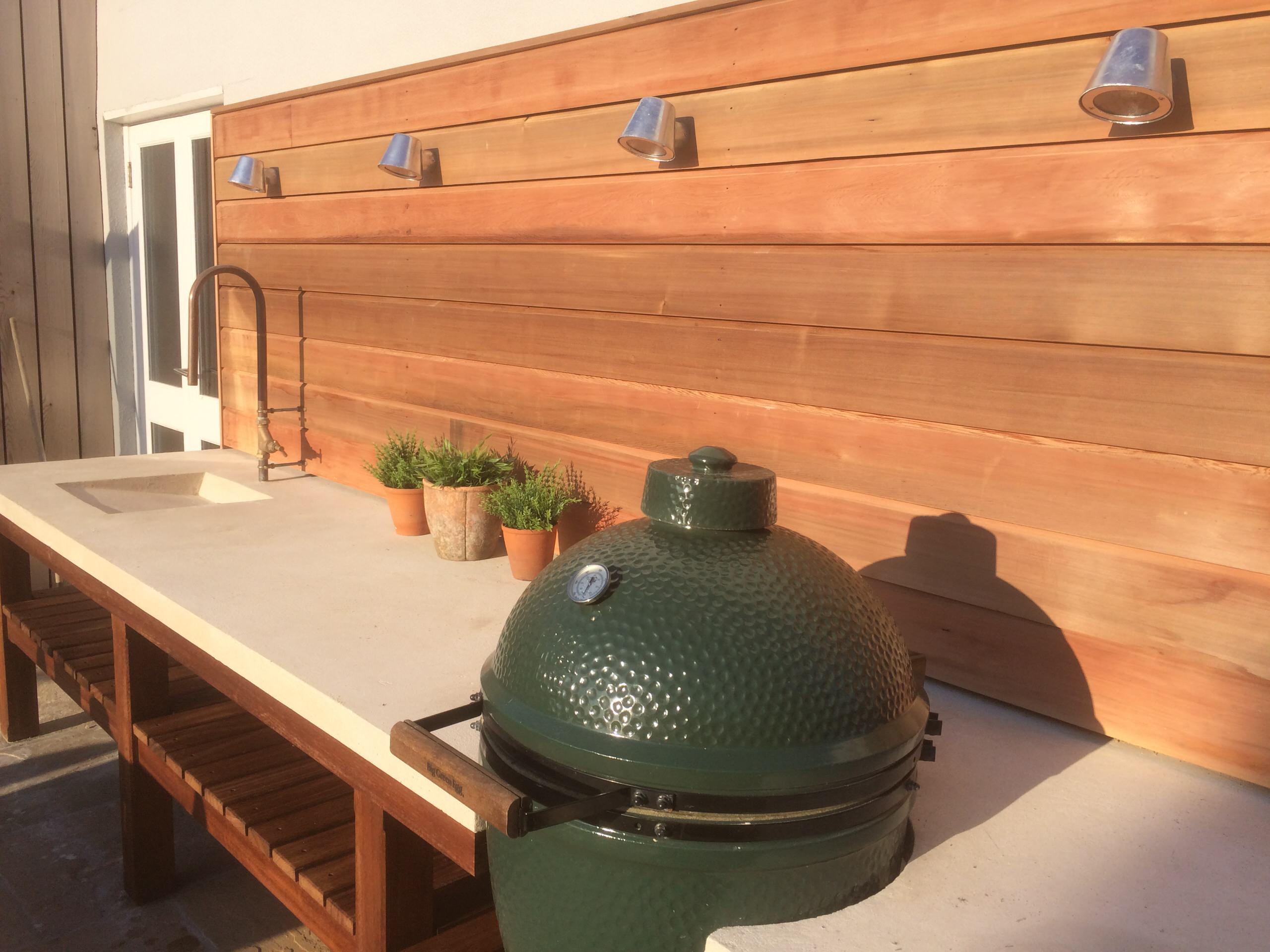 Big Green Egg - Outdoor kitchens