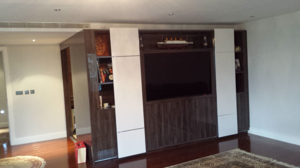 Concealed kitchen / TV / shelving