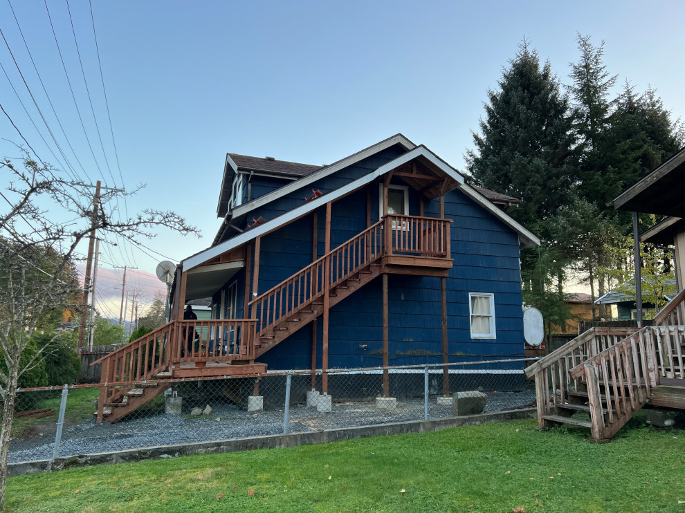Side Stairs to Apartment