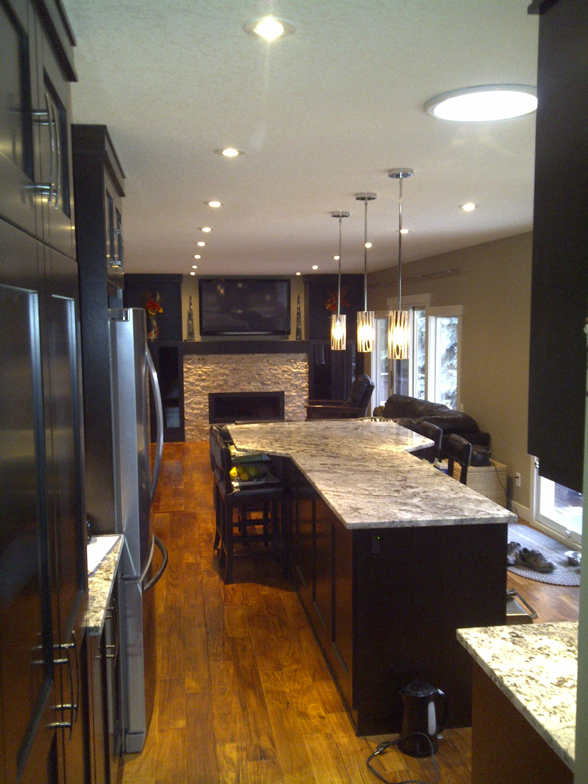 Silver Springs Kitchen & Family Room