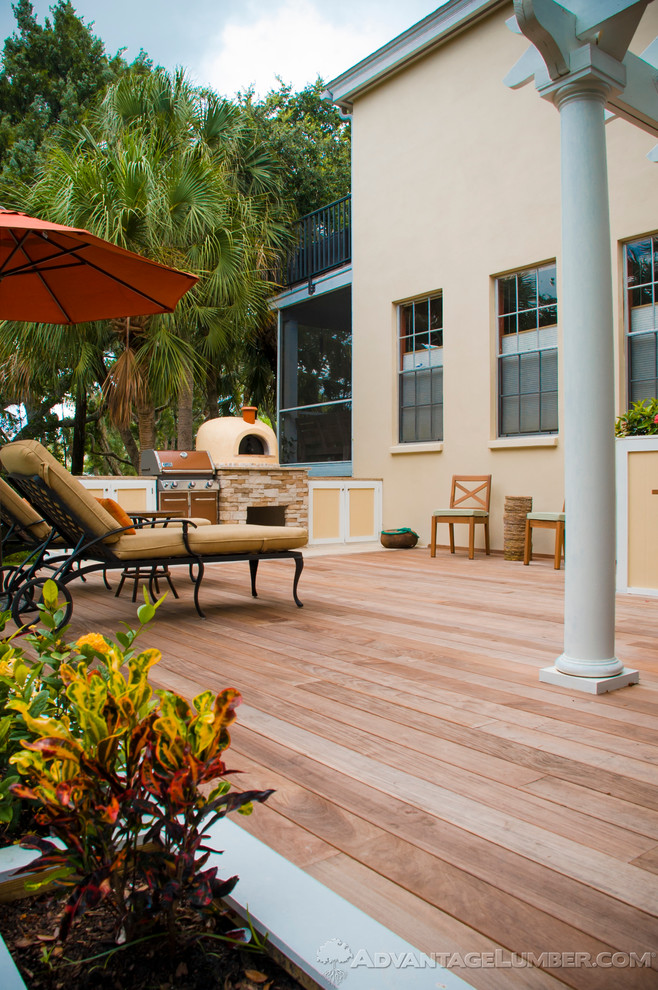 Inspiration for a tropical deck in Tampa.