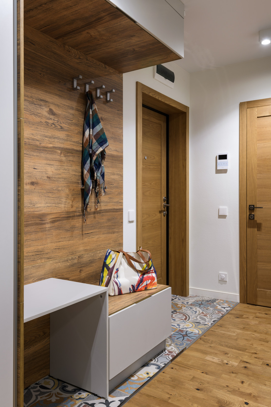 Urban Country. Прихожая