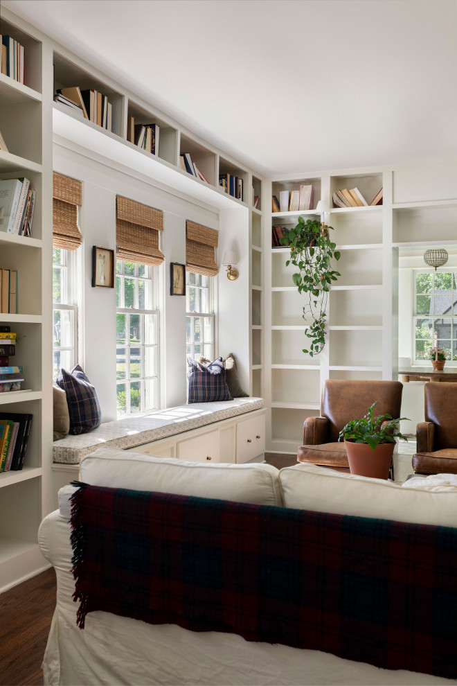 Inspiration for a timeless family room remodel in Nashville