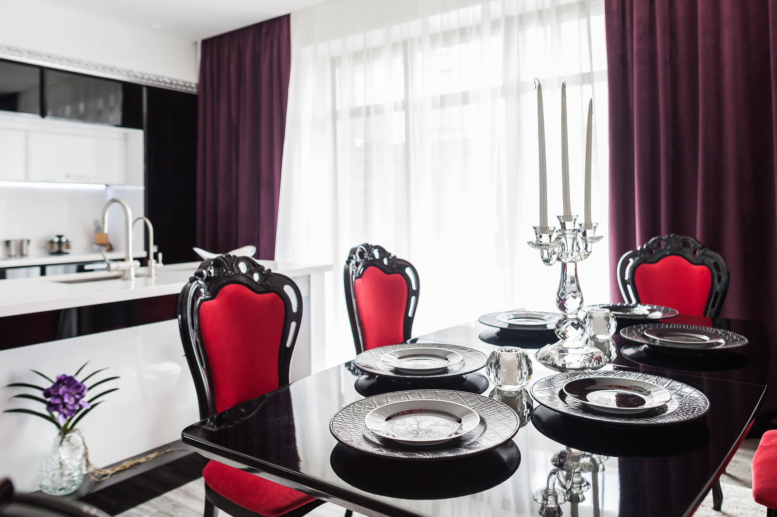 Дом с лошадиным бюстом