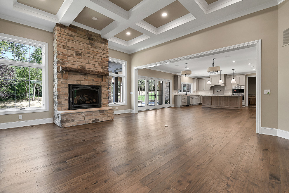 Example of a transitional kitchen design in Columbus