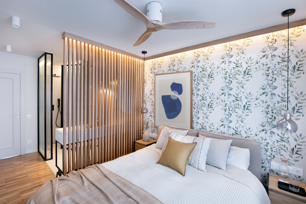 バルセロナにある地中海スタイルのおしゃれな寝室のインテリア