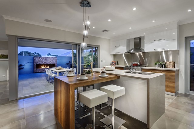 Modern Kitchen 