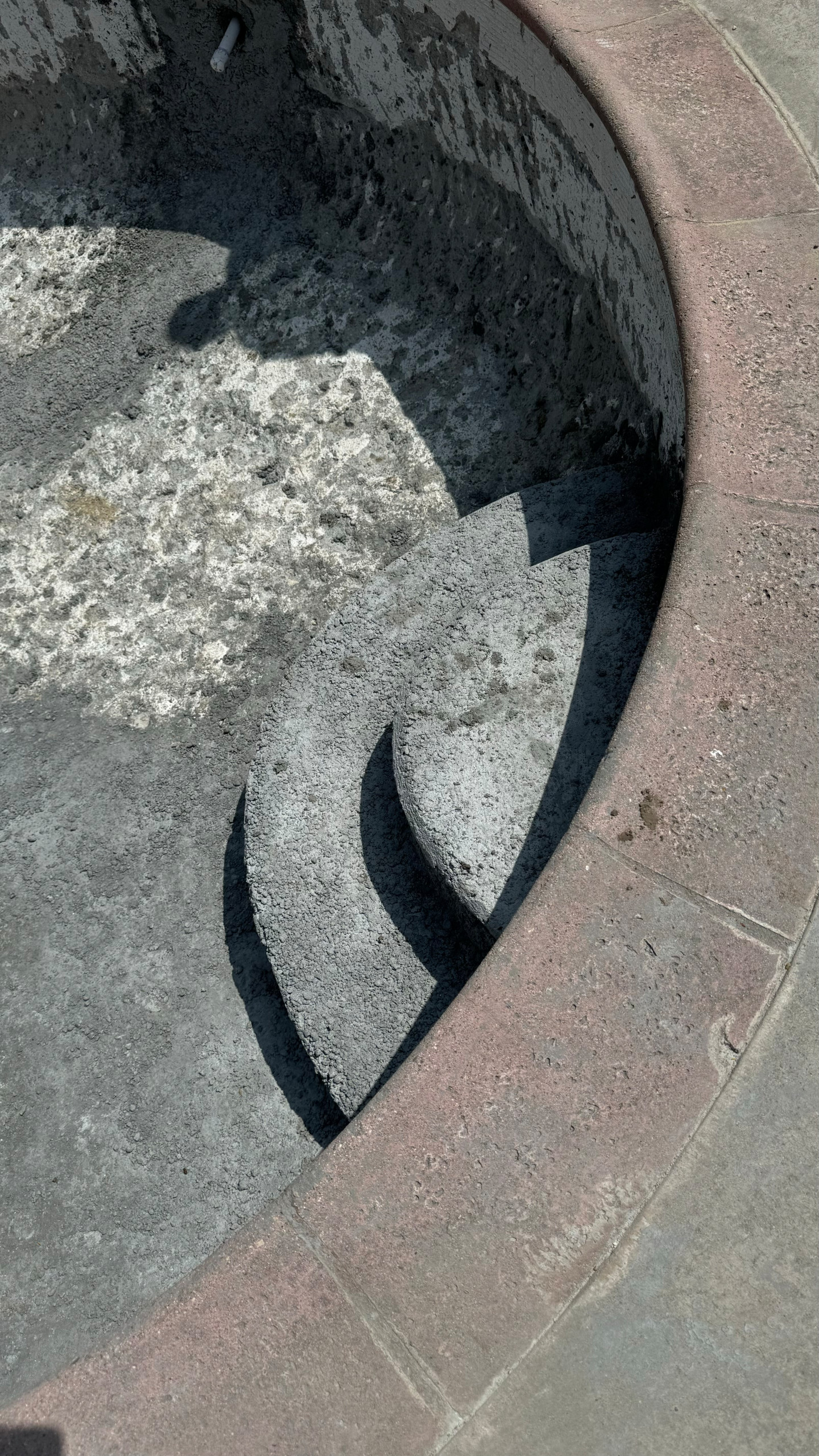 Reseda - Complete pool repair and renovation