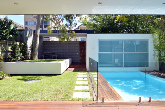 Bronte Residence 2 modern-pools-and-hot-tubs