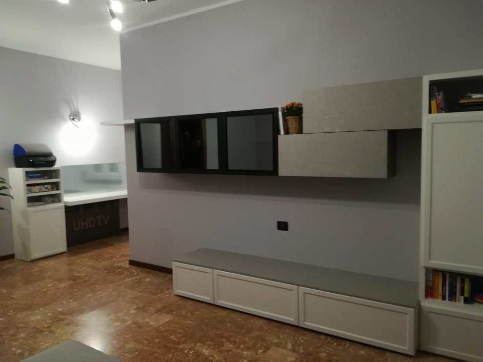 Living con annessa zona studio e tendaggi