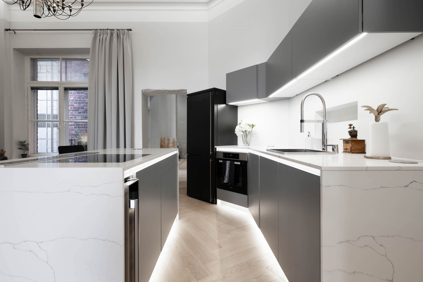 Квартира на набережной