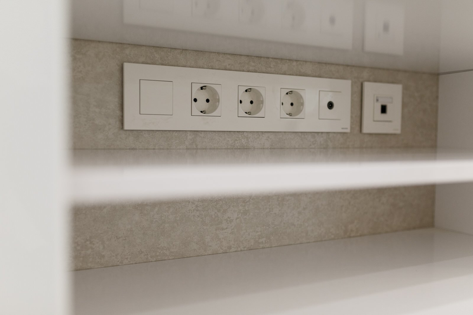 ЖК "Белые ночи", 3-ком, 100 м2. Капитальный ремонт