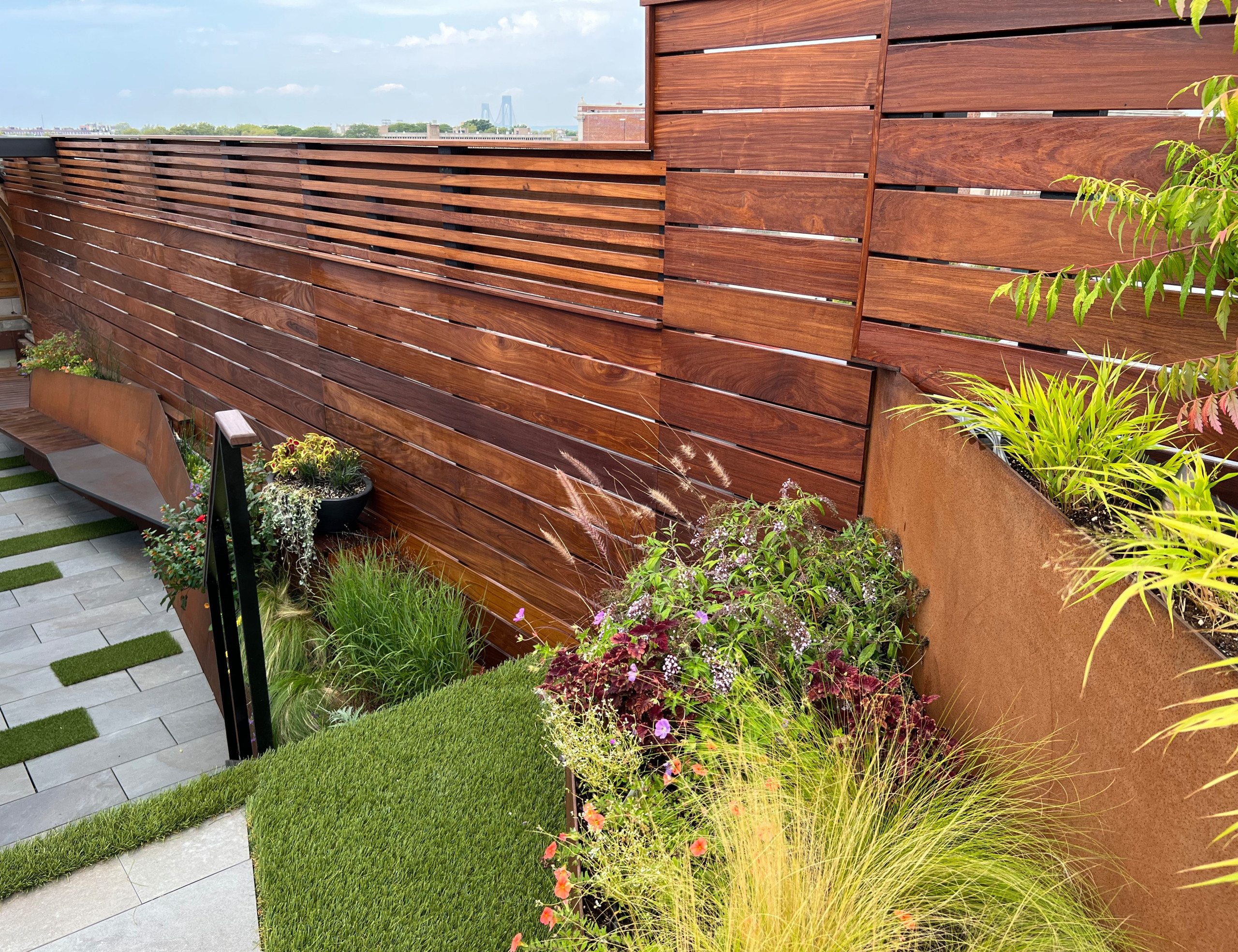 Borough Park Modern Rooftop