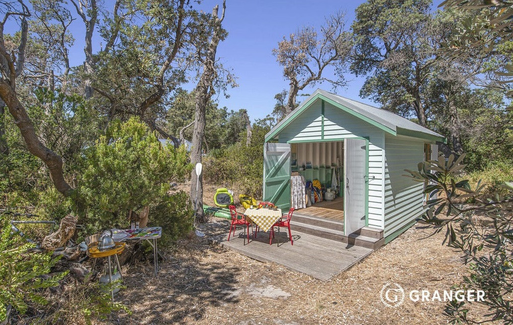 Peninsula - Boat Shed -