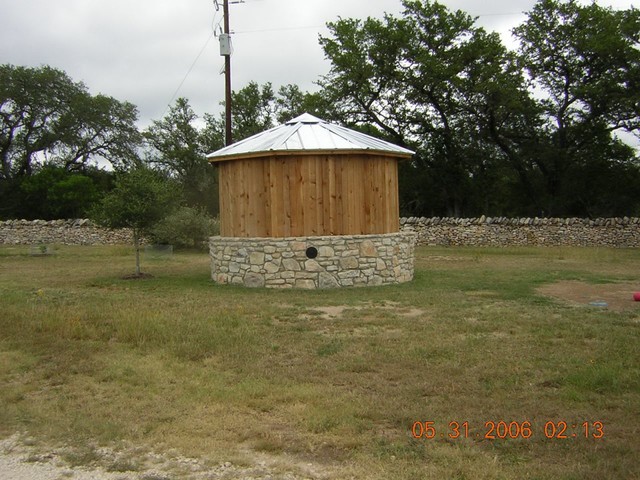 Round Well House landstil-skur