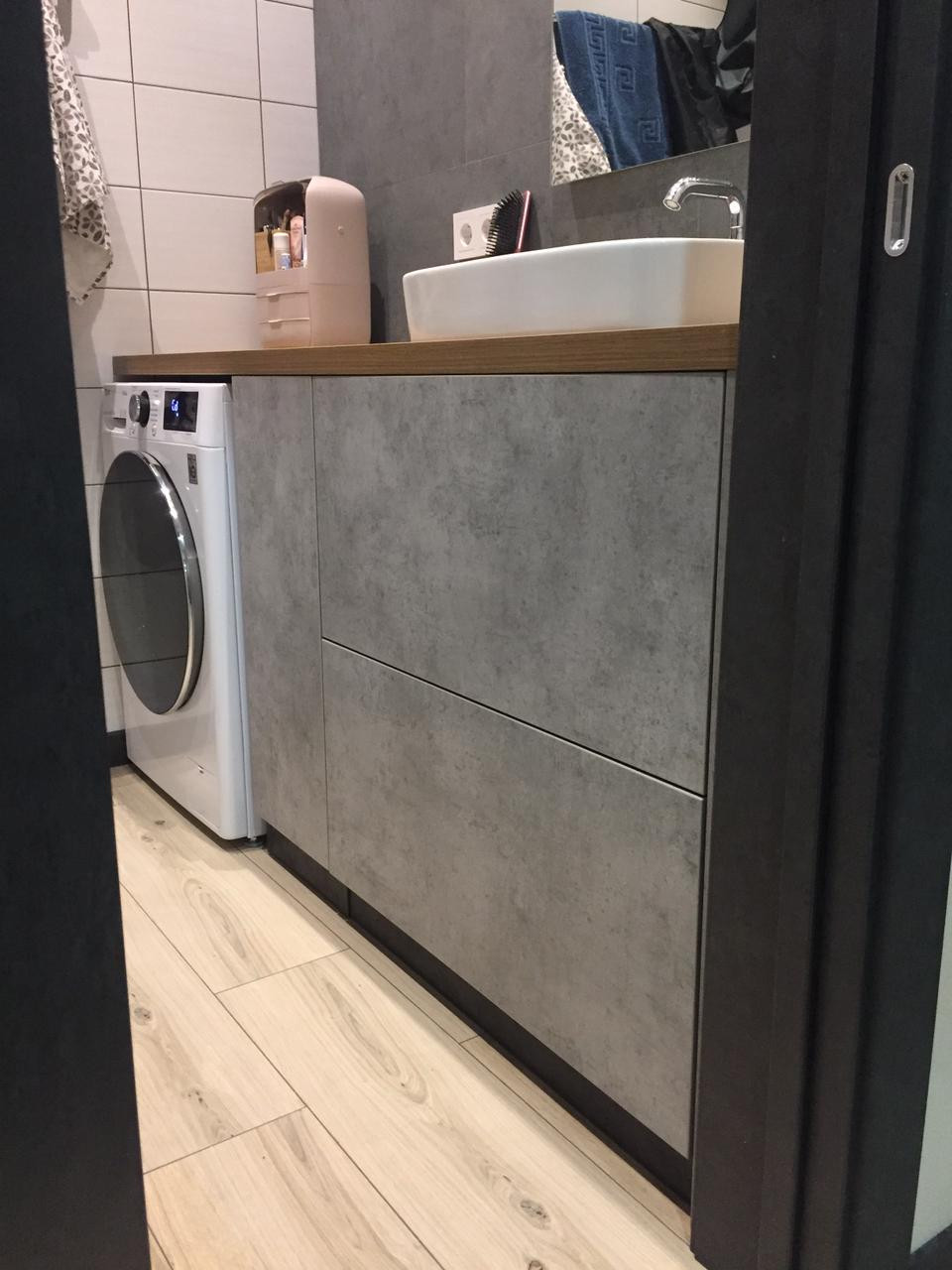 Ванная комната фасады эггер, столешница резопал, фурнитура блум