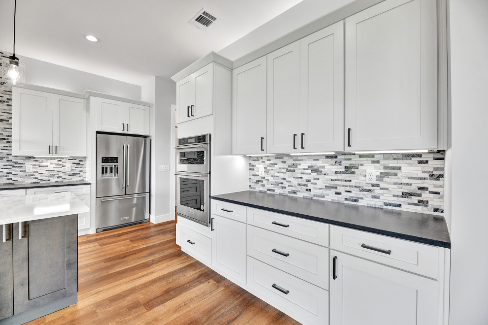 Horseshoe Bay Modern