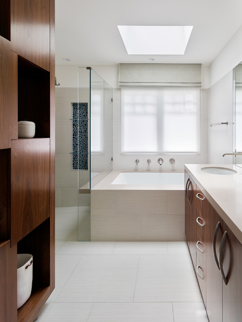Berkeley Home contemporary-badrum
