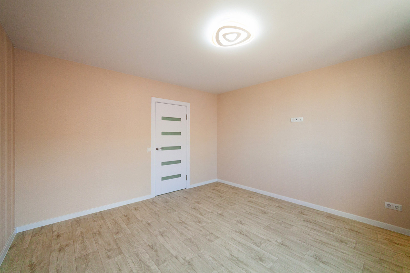 2-комнатная квартира на Челомея, 1