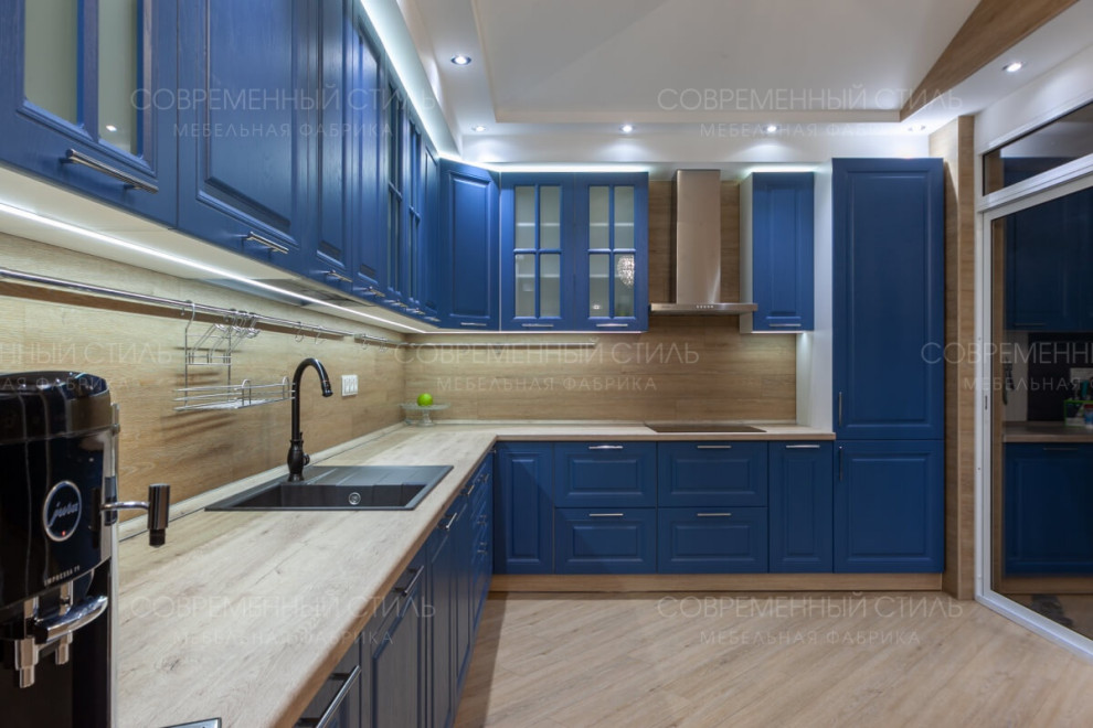 Кухня Вилена (кухня в загородный дом)