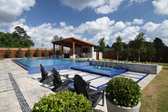 Vibrant Views modern-pools