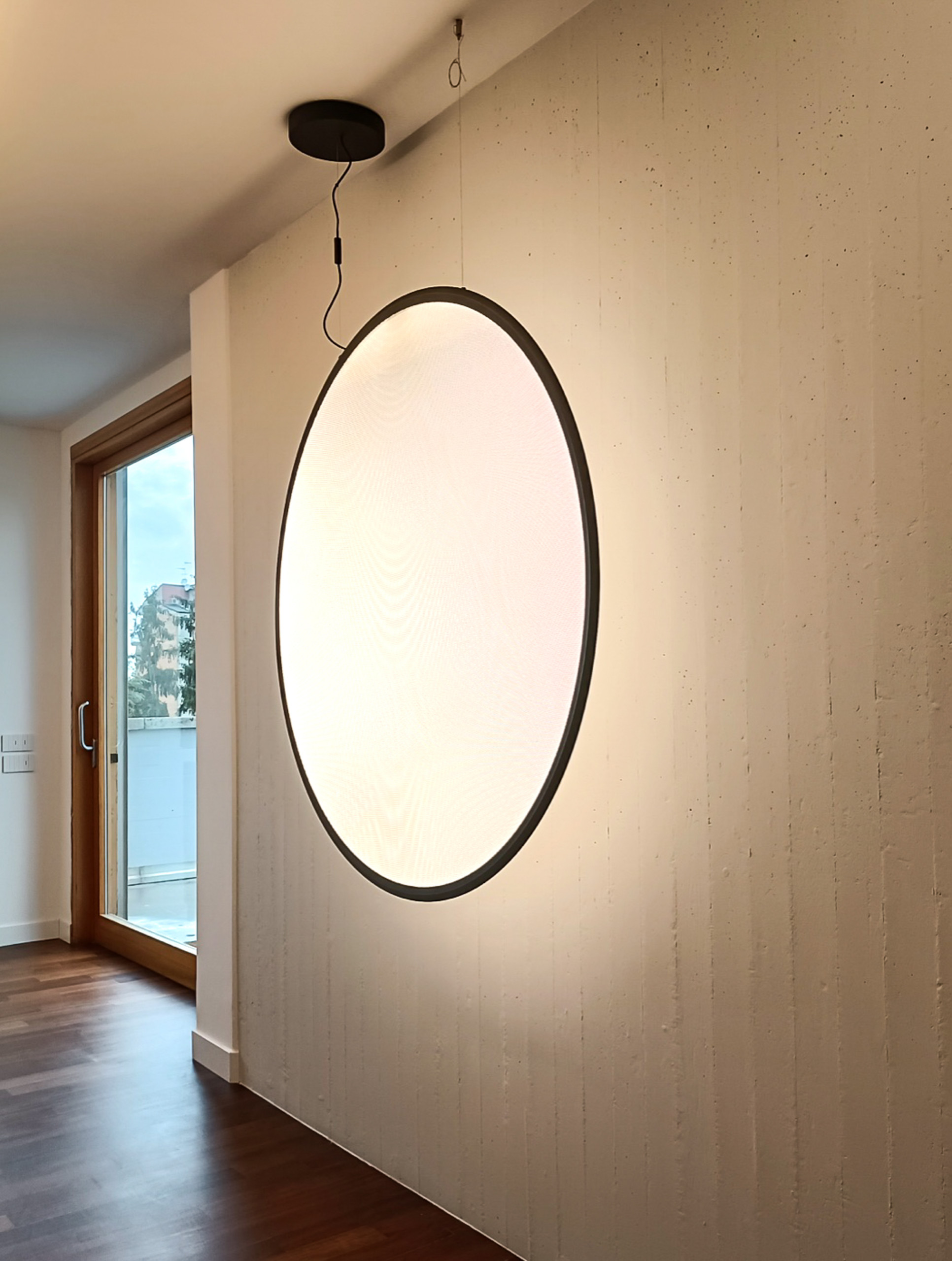 Dettaglio Lampada in corridoio_Attico e superattico di 200mq