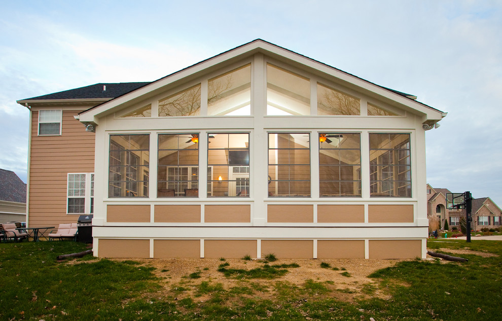 This is an example of a traditional verandah in Indianapolis.