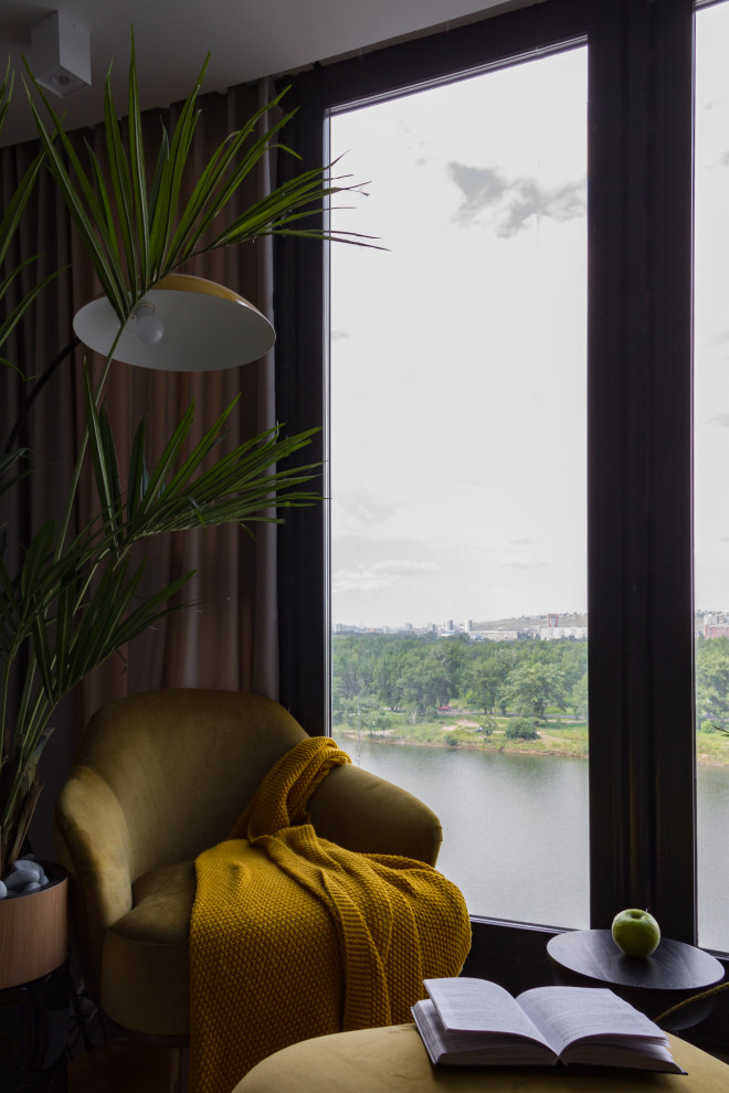 Мастер-спальня с присоединенным балконом с видом на Енисей