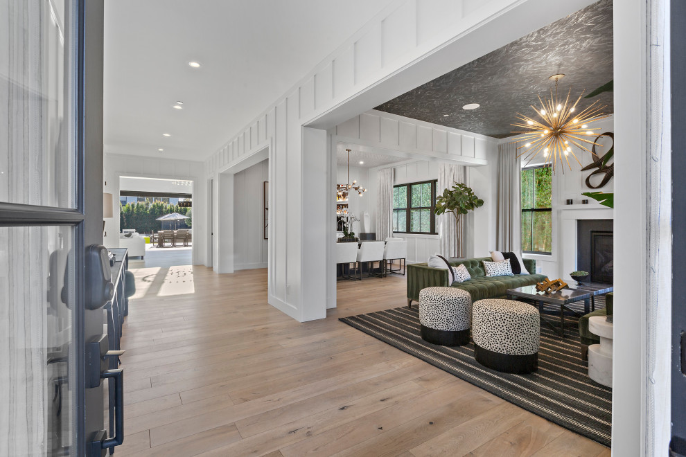Inspiration for a transitional home design remodel in San Francisco