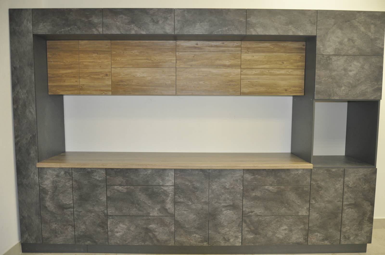 Наши кухонные гарнитуры