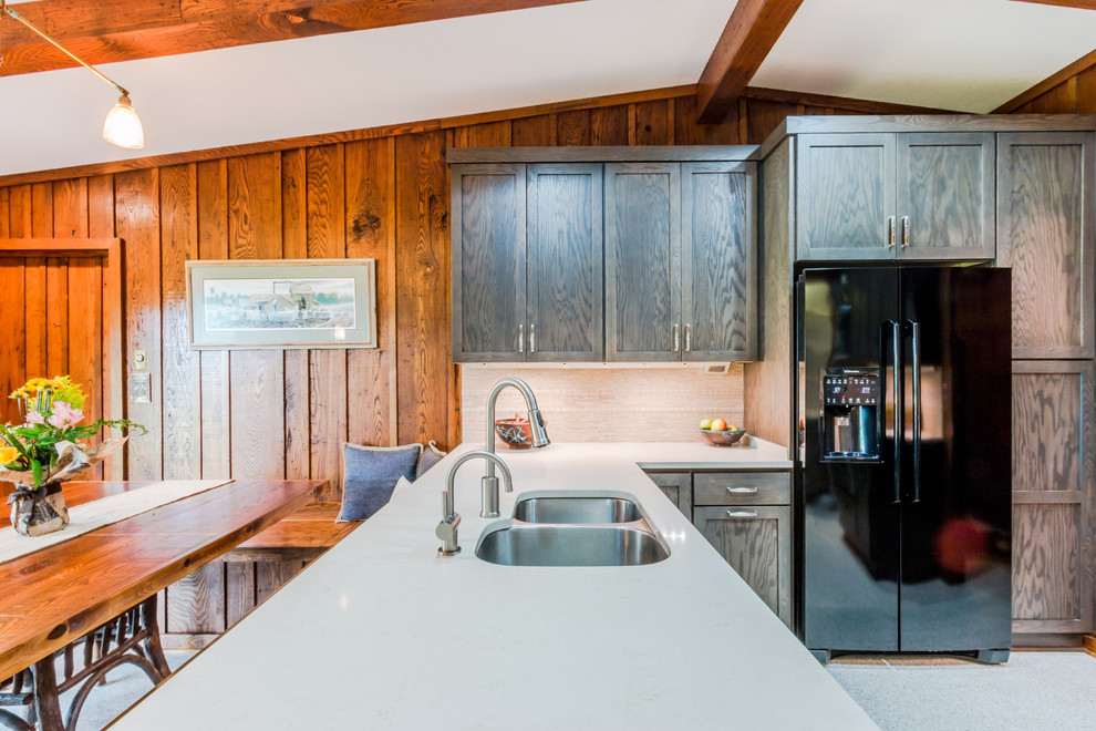 Enclosed kitchen - large cottage u-shaped enclosed kitchen idea in Miami with an undermount sink, shaker cabinets, gray cabinets, quartz countertops, beige backsplash, ceramic backsplash, stainless steel appliances and no island