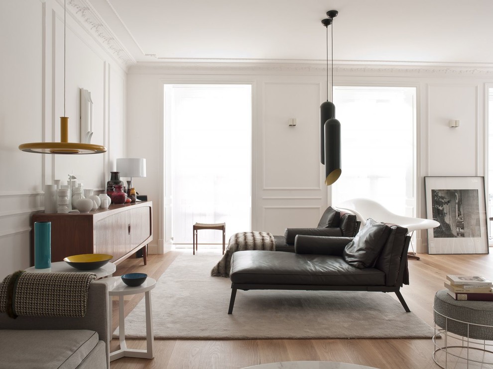 Foto på ett minimalistiskt hem
