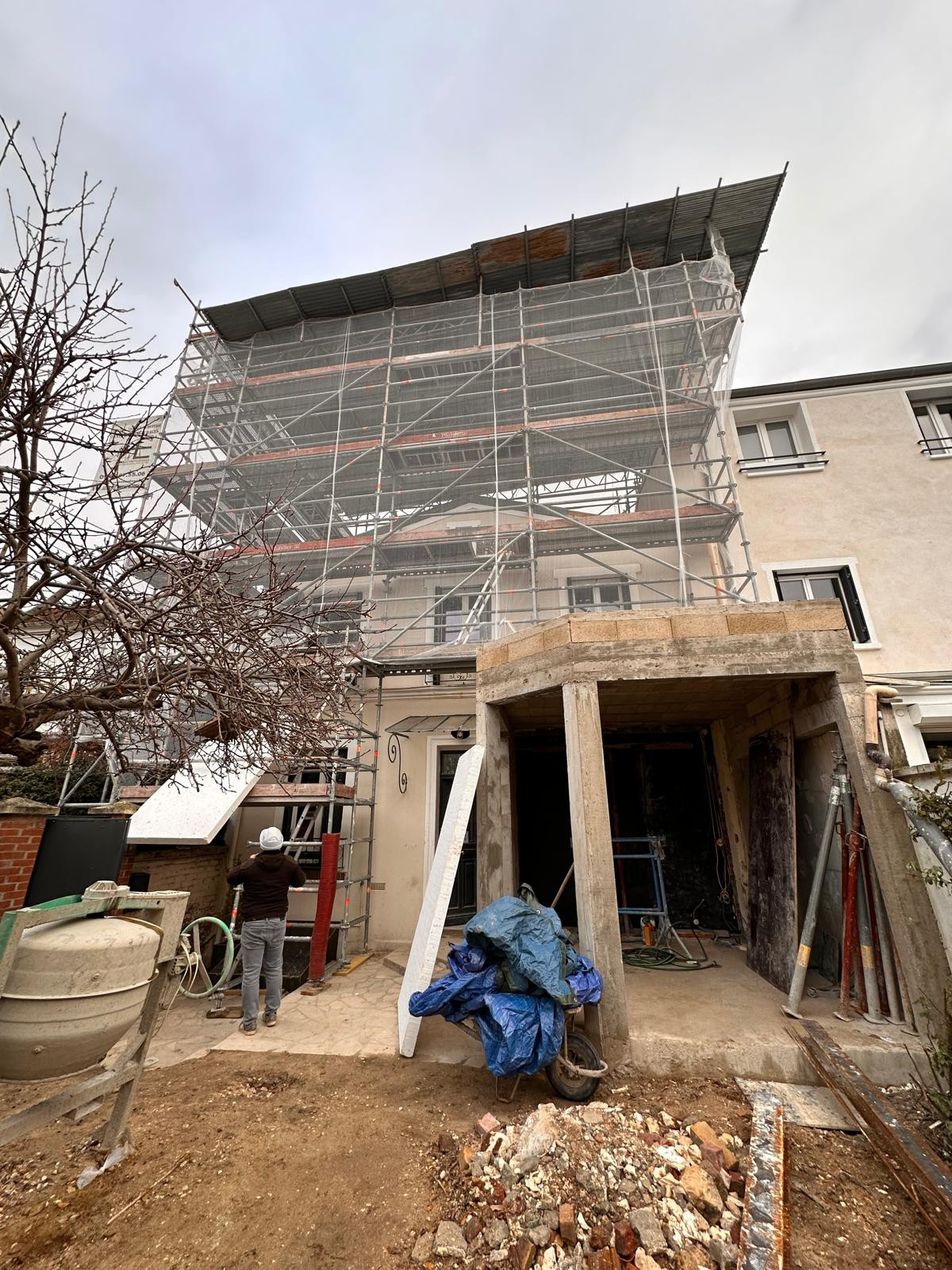 LUMIERE - surélévation d'un pavillon