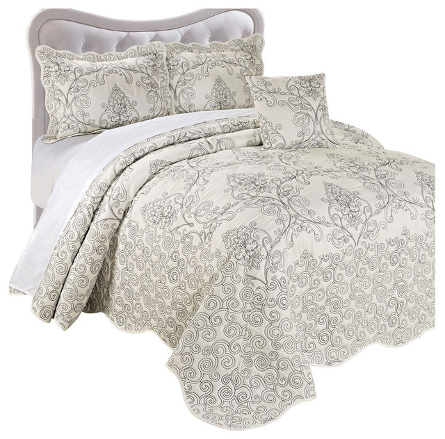 Damask Embroidered Quilted 4 Piece Bed Spread Sets Mediterranean