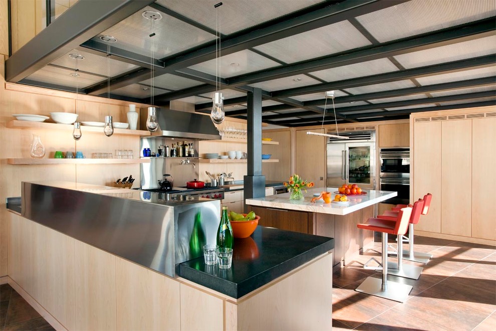 Design ideas for a contemporary kitchen in Boston with stainless steel appliances.