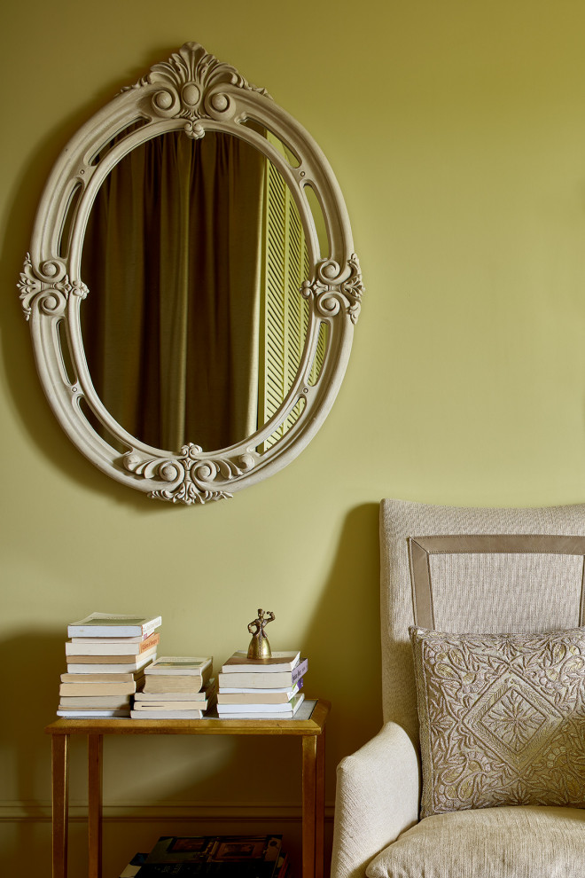 Перегородка для гардеробной, квартира дизайнера Натальи Митраковой