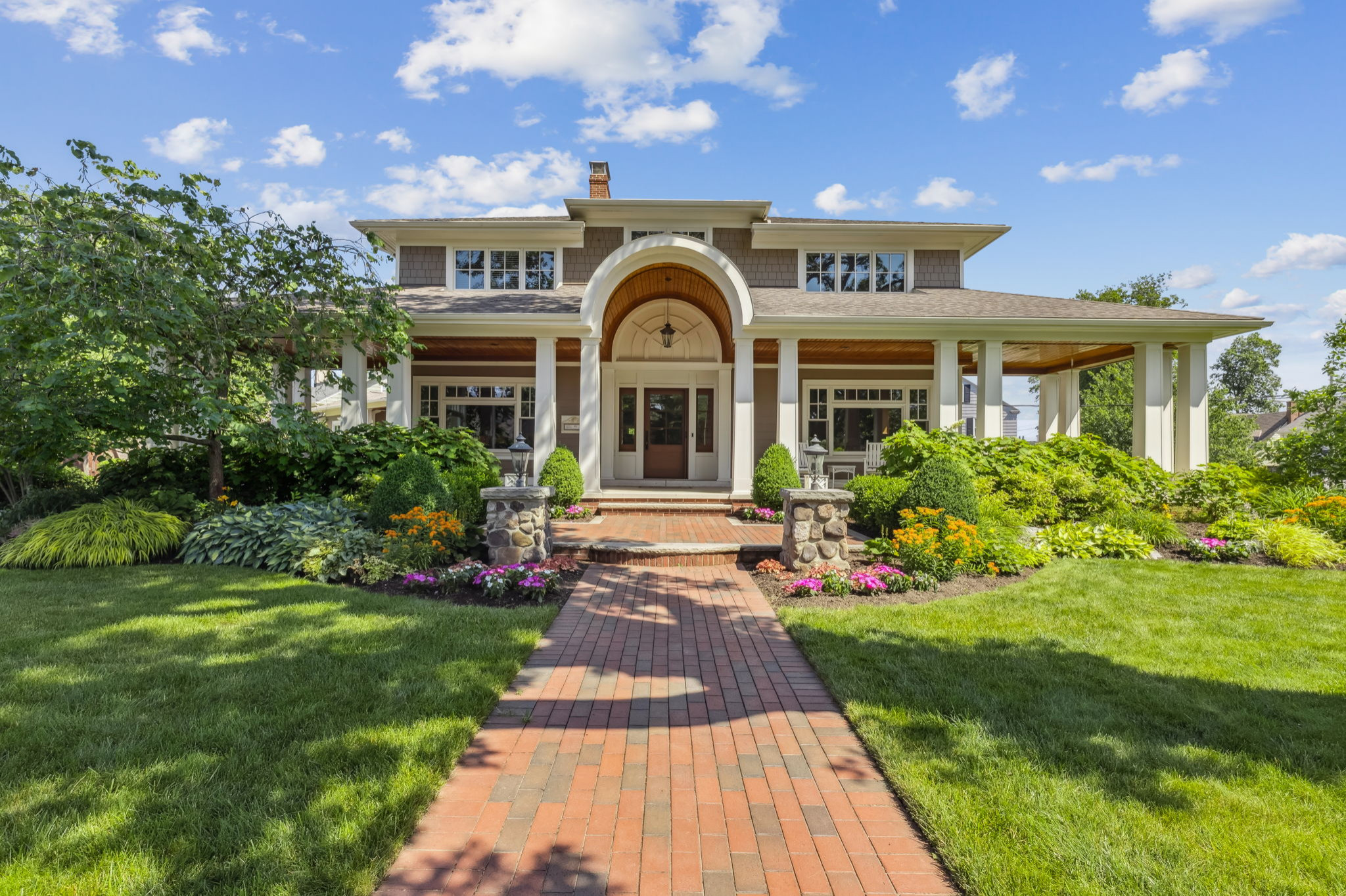Rocky River Front Porch 2024