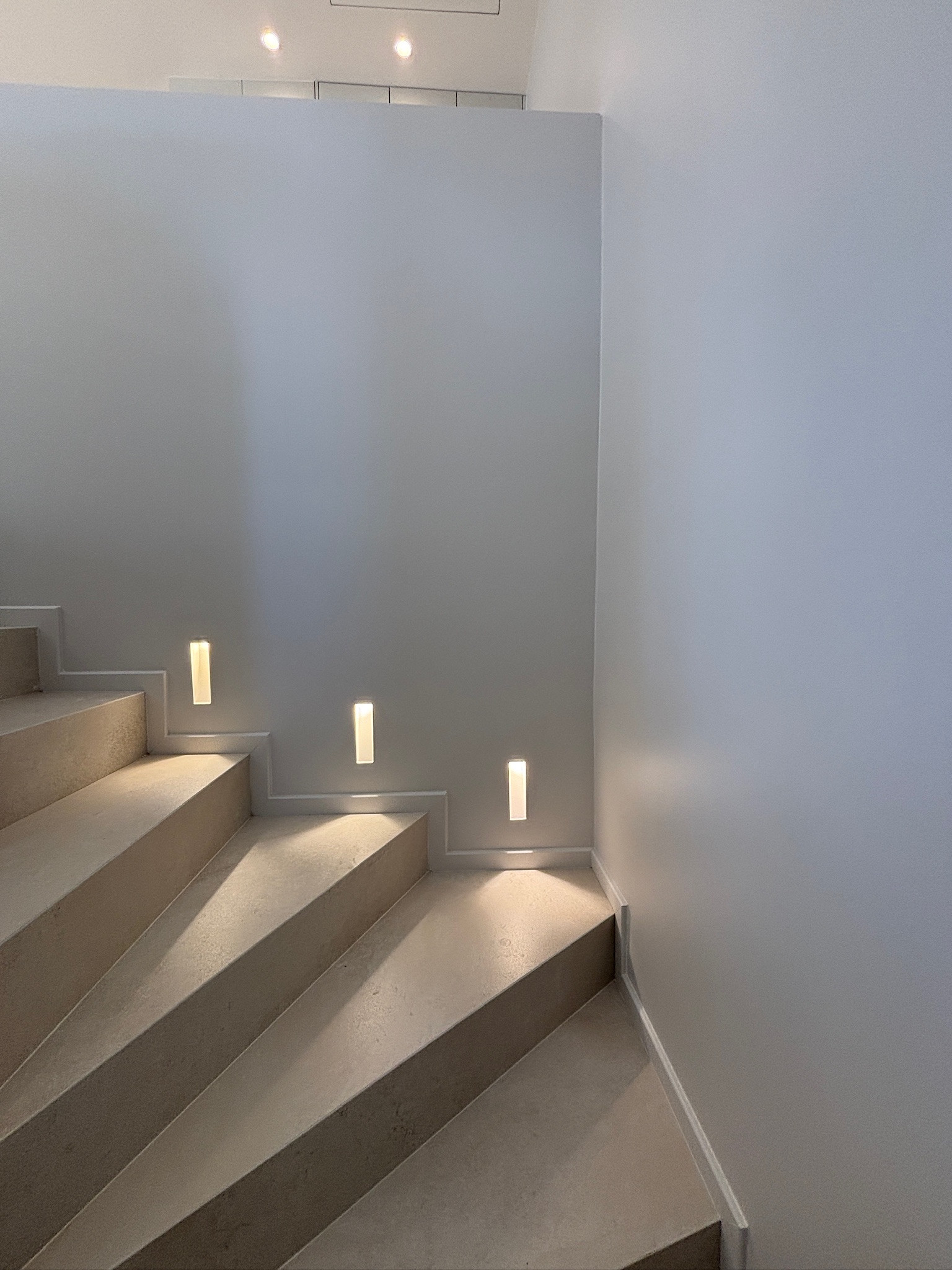 L’union parfaite : deux appartements transformés en un duplex unique