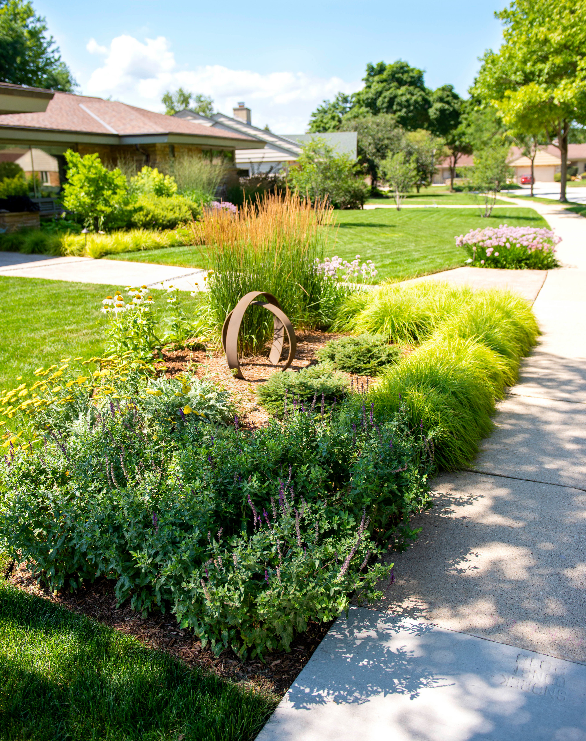 Mid-Century Front Landscape - Wauwatosa