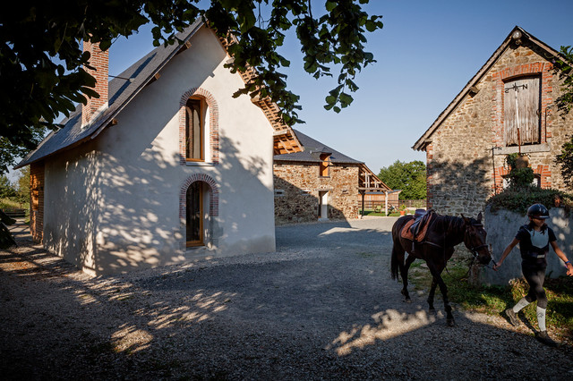 Vivre sous un to&icirc;t casa-de-campo-fachada
