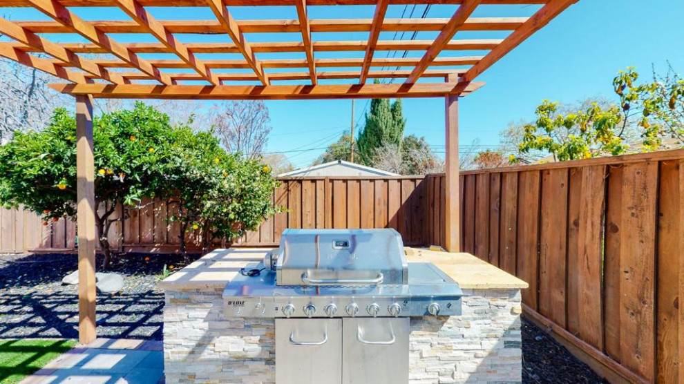 Pergola And Outdoor Kitchen in Palo Alto Patio San Francisco by