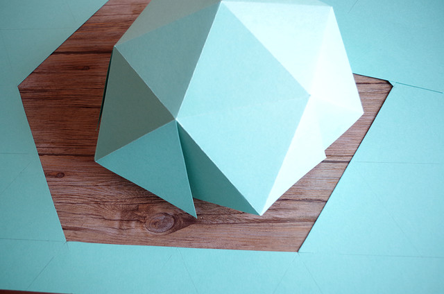 Lampadario di carta fai da te Con la tecnica degli origami è