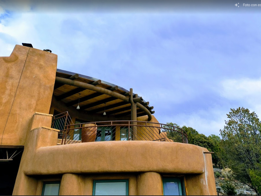 Crescent House by FL Wrights Potter House