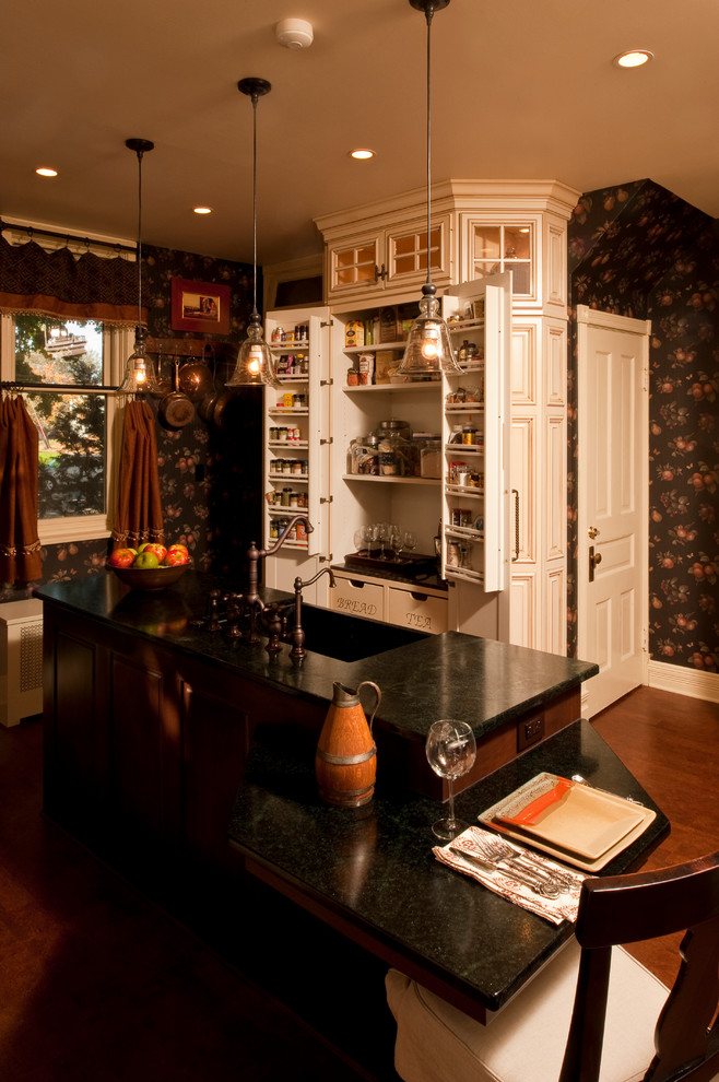 Inspiration for a timeless kitchen remodel in Cedar Rapids
